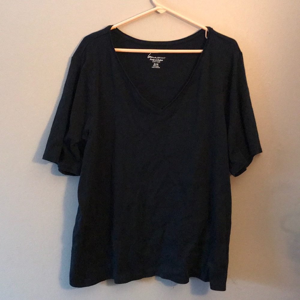 Black short sleeve shirt